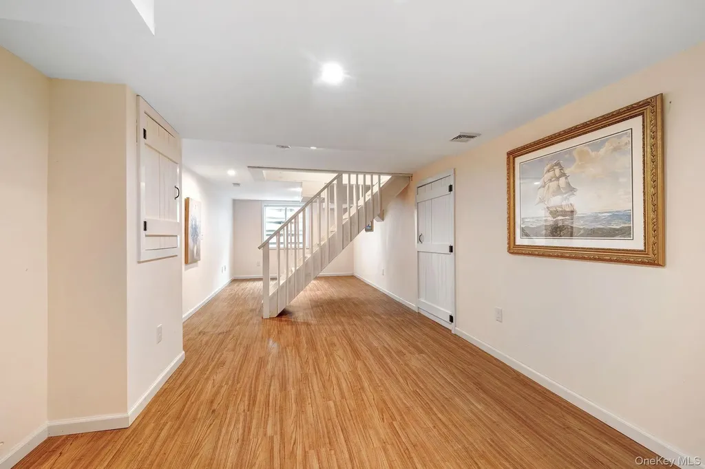 109 Pine Drive New Windsor NY 12553