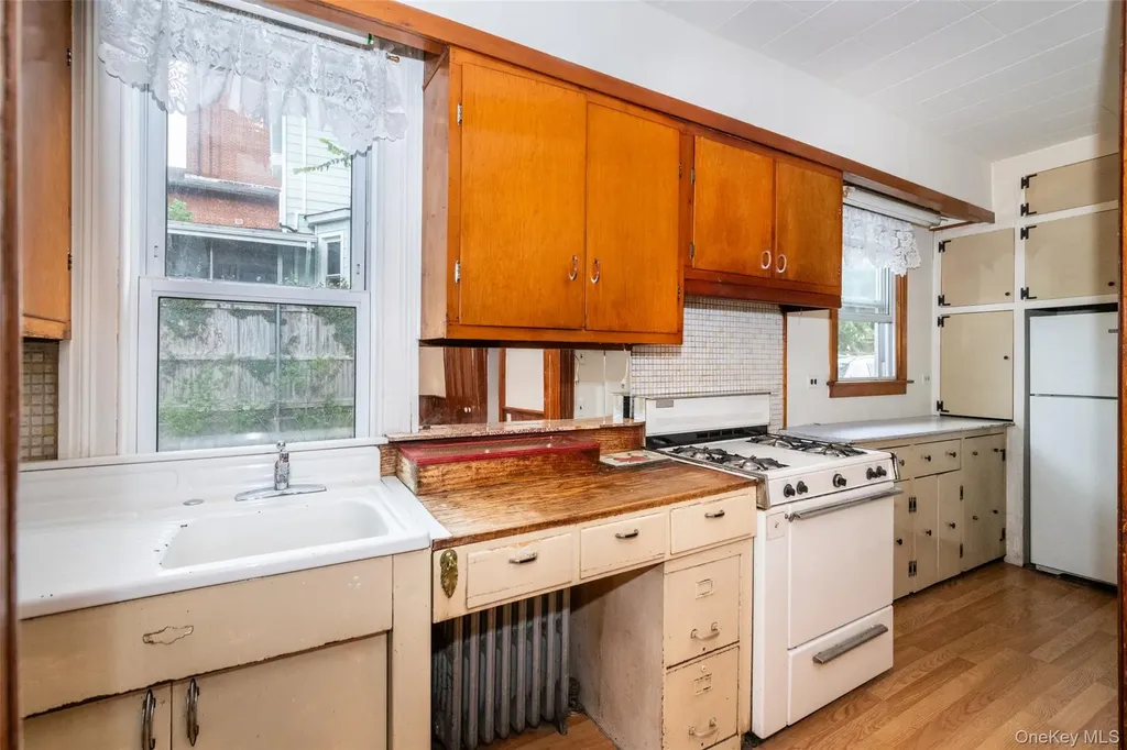 157 Schofield Street Bronx NY 10464