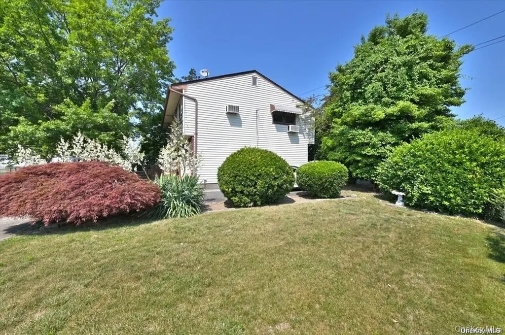 11 Edwards Place Valley Stream NY 11580