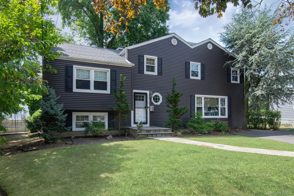 15 Bristol Place Yonkers NY 10710