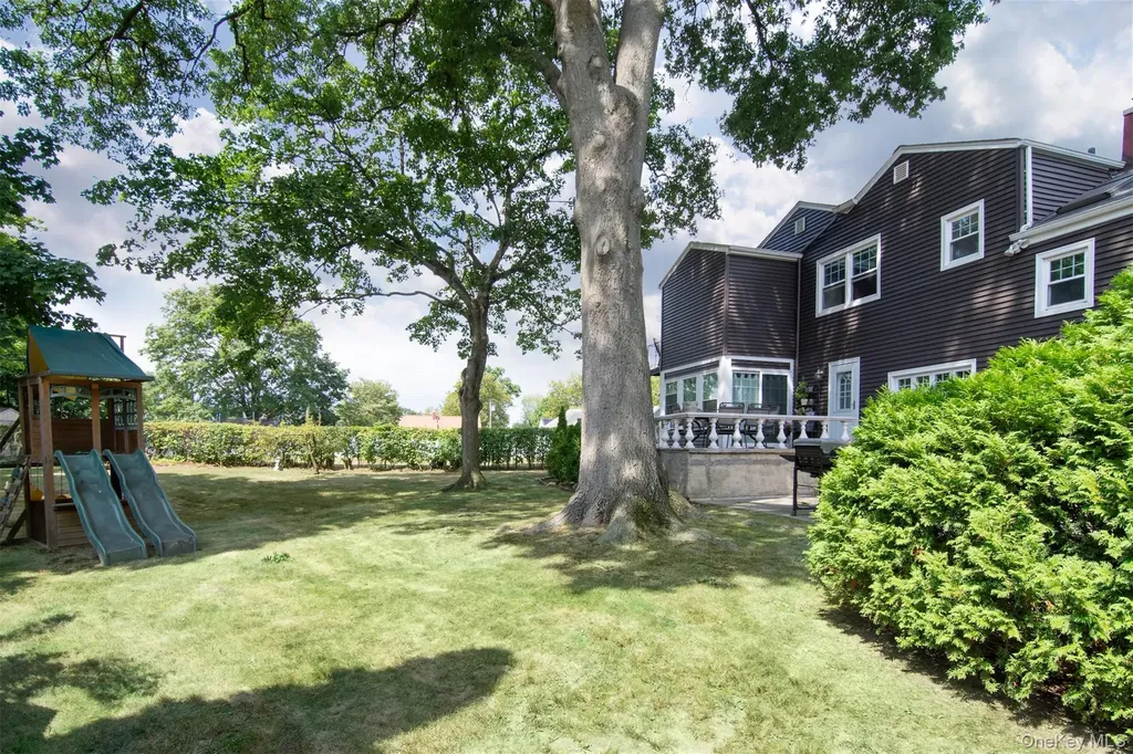 15 Bristol Place Yonkers NY 10710