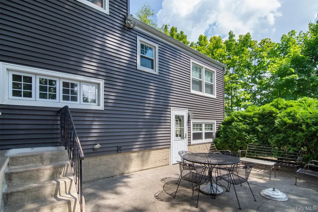 15 Bristol Place Yonkers NY 10710