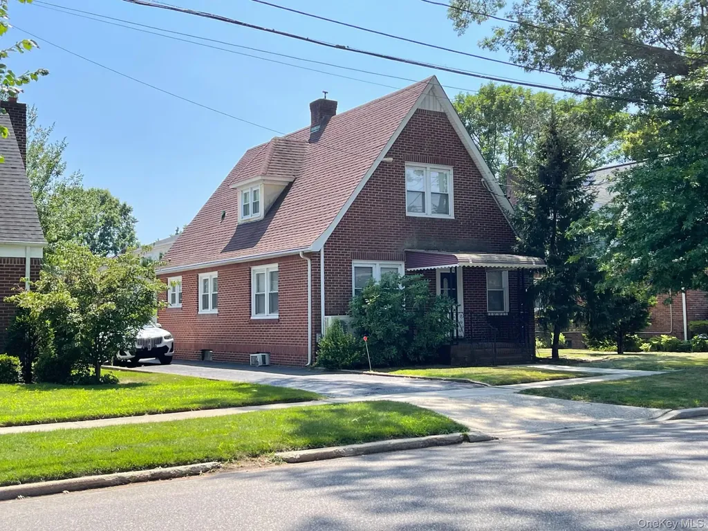 1306 6th Avenue New Hyde Park NY 11040