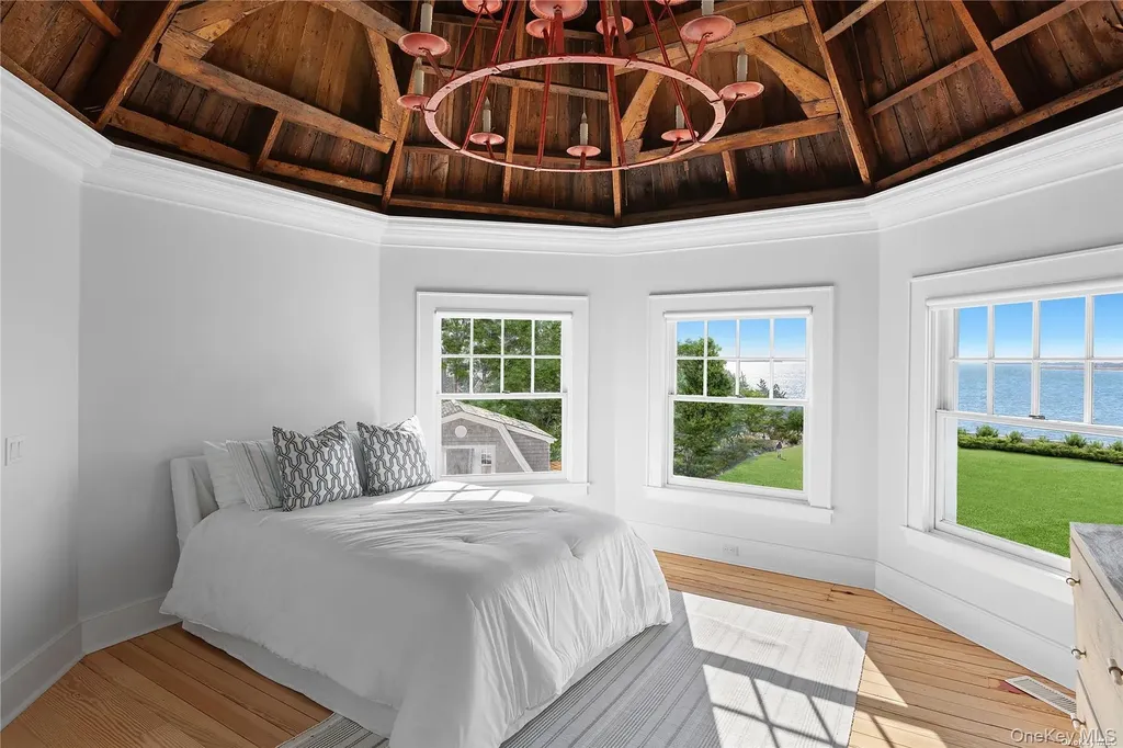 74 Cedar Lane W Remsenburg NY 11960
