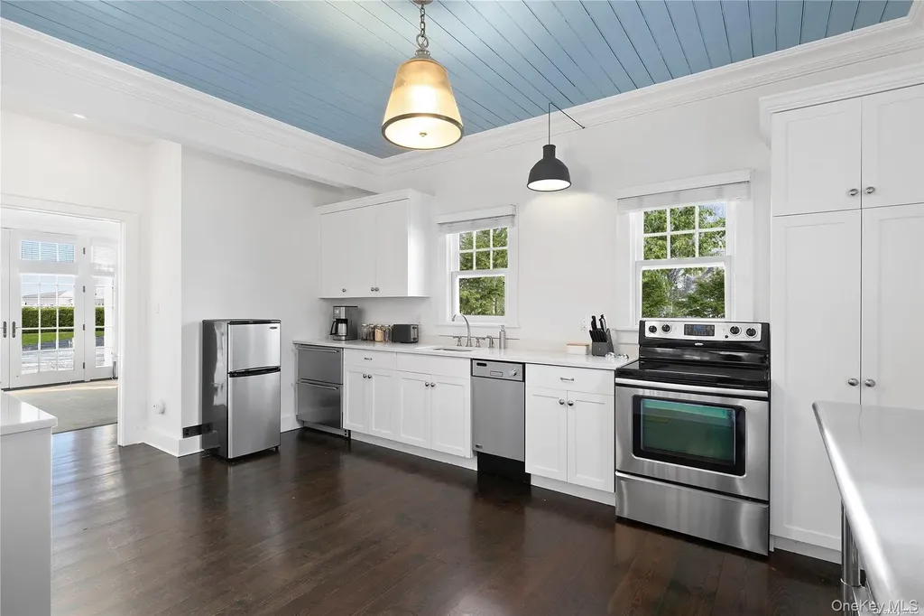74 Cedar Lane W Remsenburg NY 11960