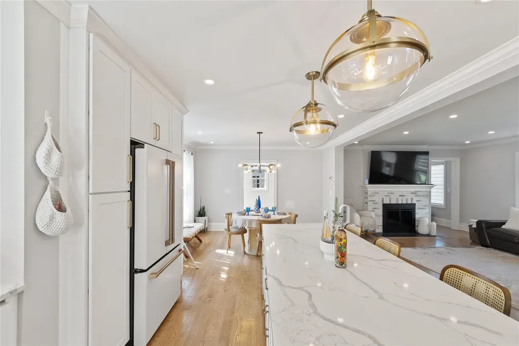 176 Davis Avenue White Plains NY 10605
