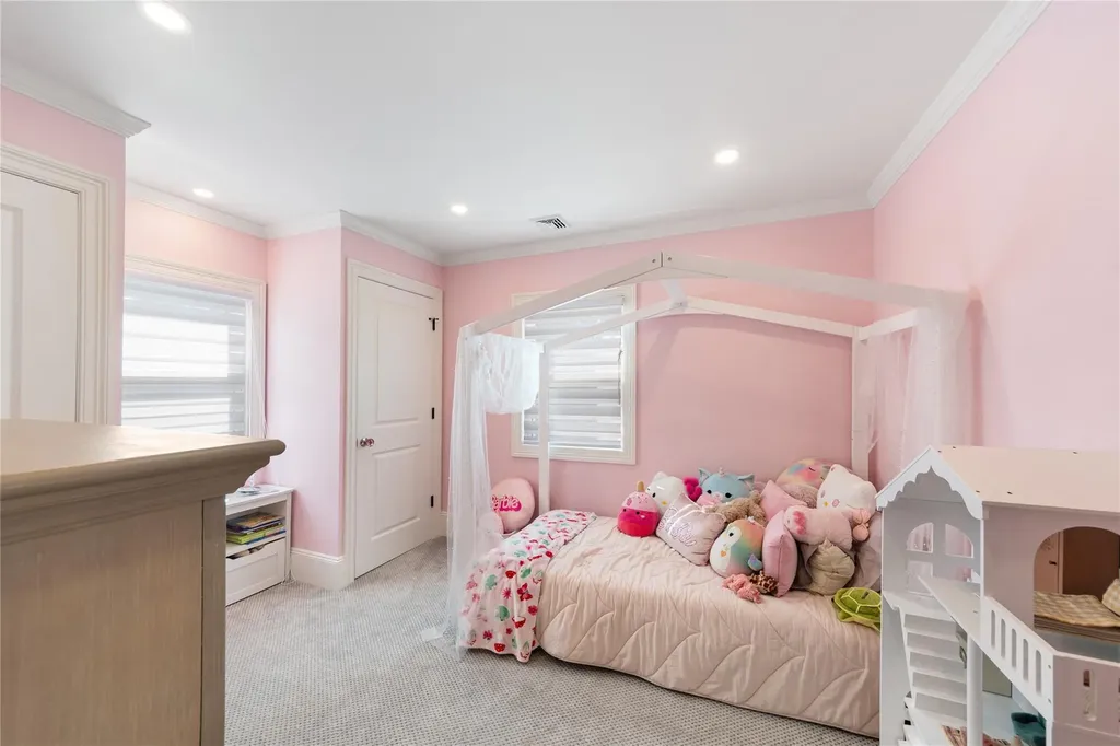 176 Davis Avenue White Plains NY 10605