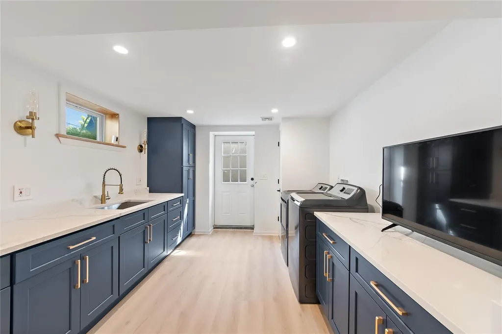176 Davis Avenue White Plains NY 10605