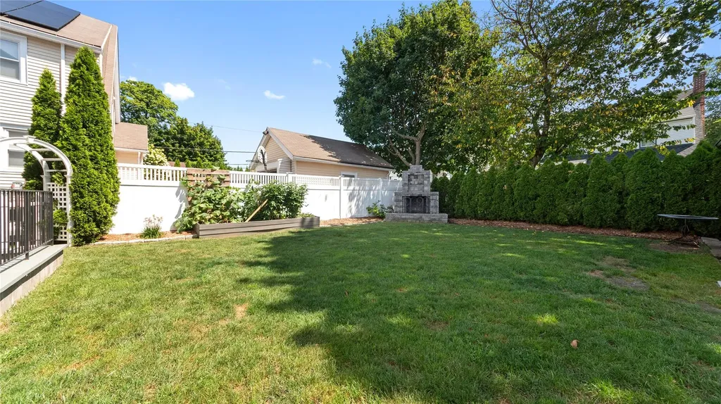 176 Davis Avenue White Plains NY 10605