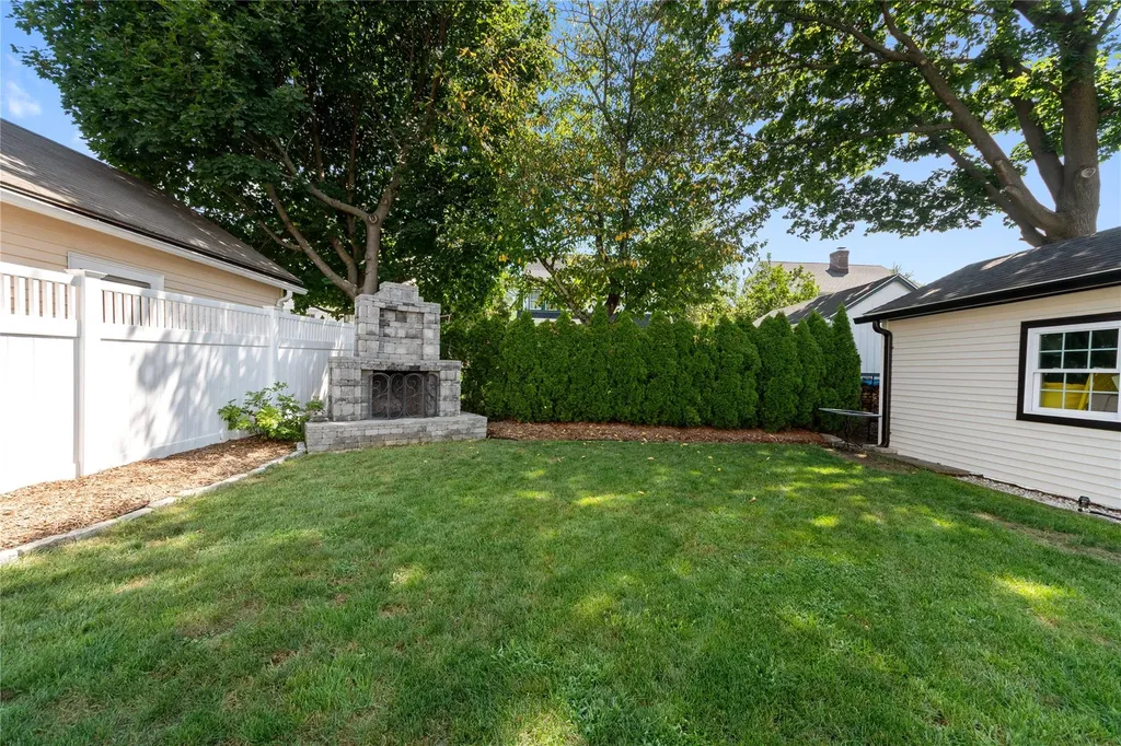 176 Davis Avenue White Plains NY 10605