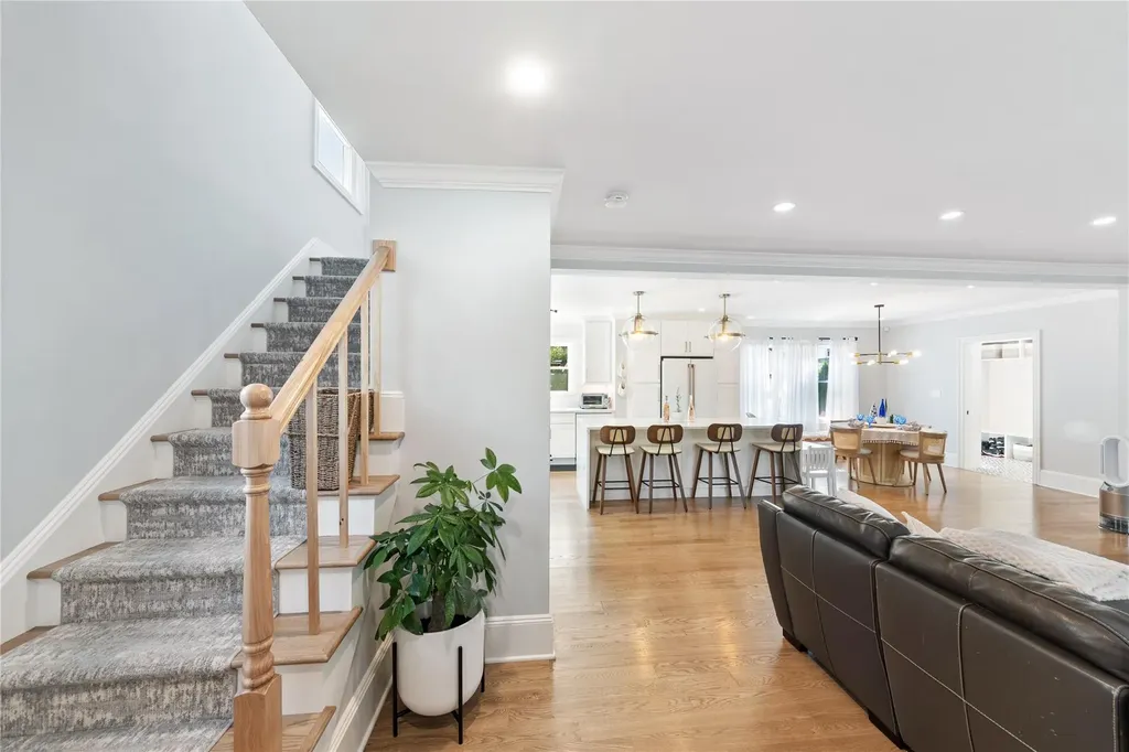 176 Davis Avenue White Plains NY 10605
