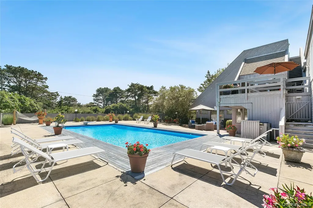 49 Gilberts Path Amagansett NY 11930