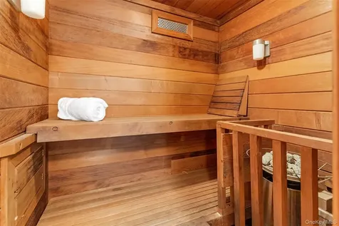 49 Gilberts Path Amagansett NY 11930