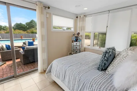 49 Gilberts Path Amagansett NY 11930