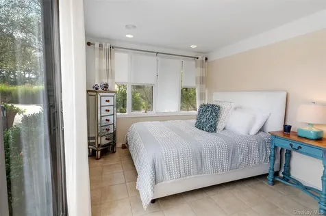 49 Gilberts Path Amagansett NY 11930