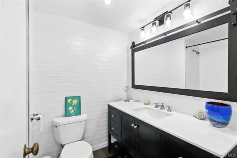 49 Gilberts Path Amagansett NY 11930