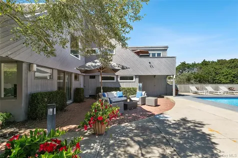 49 Gilberts Path Amagansett NY 11930