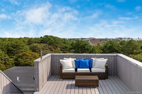 49 Gilberts Path Amagansett NY 11930