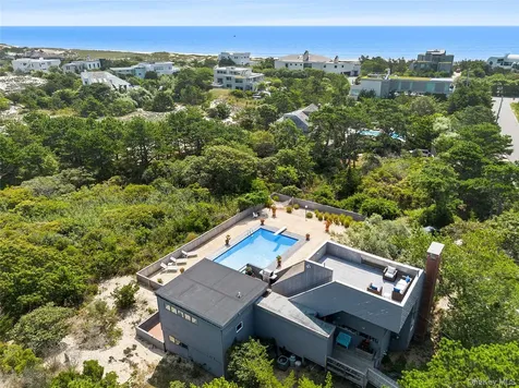 49 Gilberts Path Amagansett NY 11930