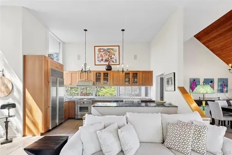 49 Gilberts Path Amagansett NY 11930