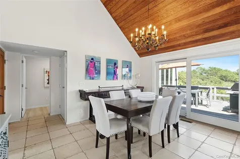 49 Gilberts Path Amagansett NY 11930