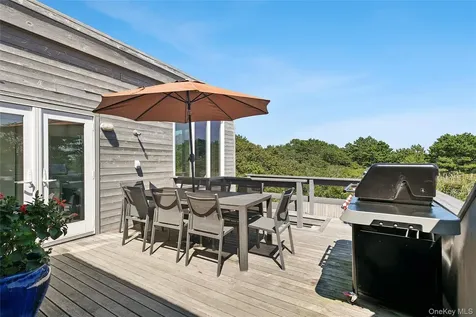 49 Gilberts Path Amagansett NY 11930