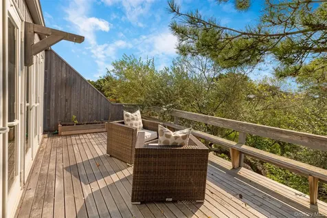 49 Gilberts Path Amagansett NY 11930