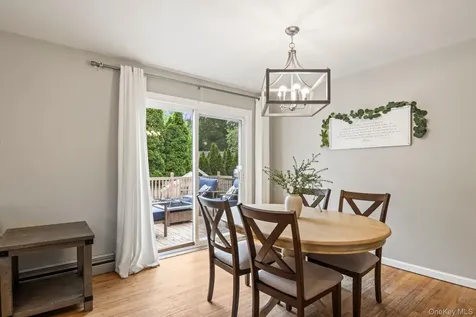 21 Fox Lane Shoreham NY 11786