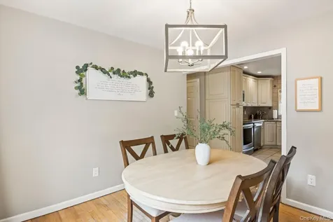 21 Fox Lane Shoreham NY 11786