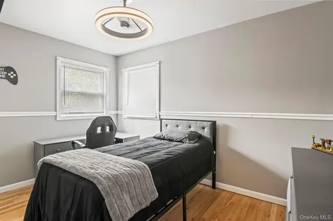 21 Fox Lane Shoreham NY 11786