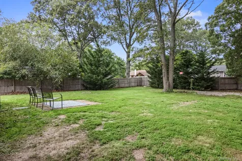 21 Fox Lane Shoreham NY 11786