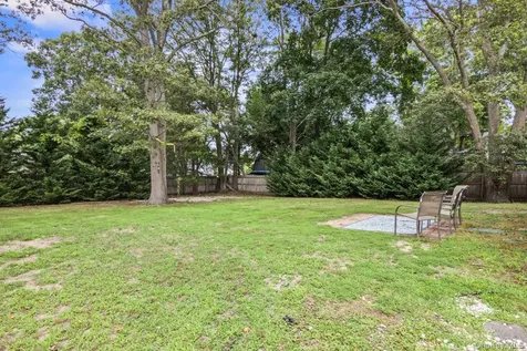 21 Fox Lane Shoreham NY 11786