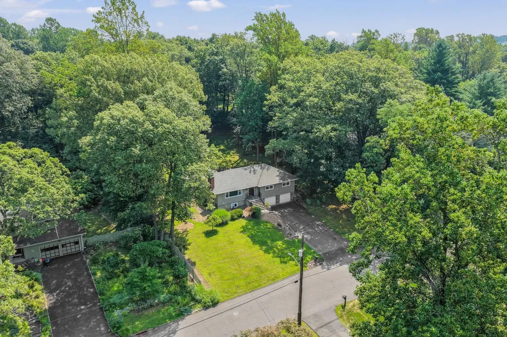 12 Hillside Terrace Suffern NY 10901
