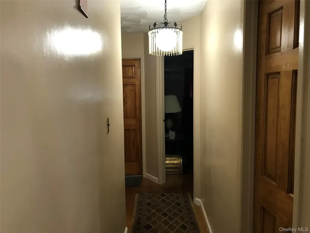 25946 149th Road Rosedale NY 11422
