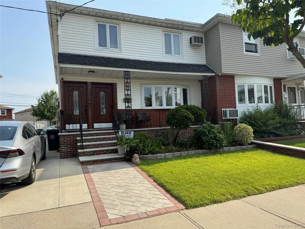 25946 149th Road Rosedale NY 11422