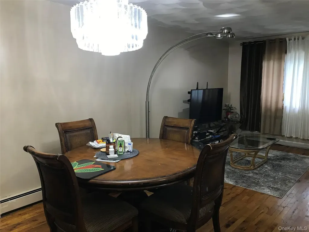 25946 149th Road Rosedale NY 11422