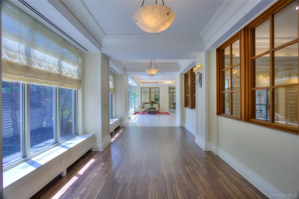 300 E Overlook Port Washington NY 11050