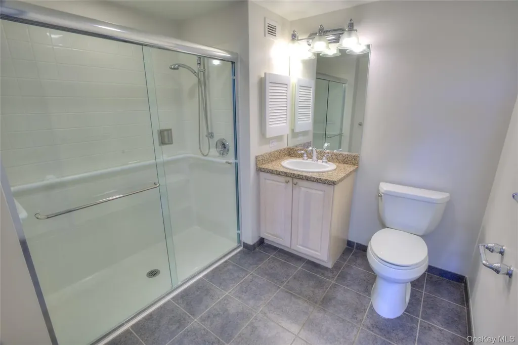 300 E Overlook Port Washington NY 11050