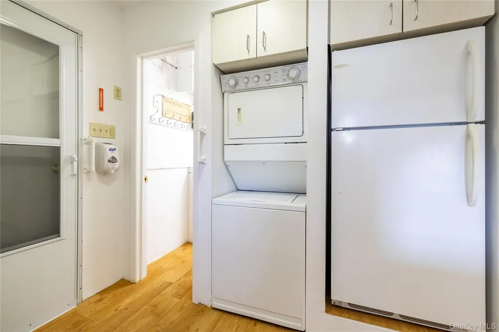 3843 Sally Lane Oceanside NY 11572