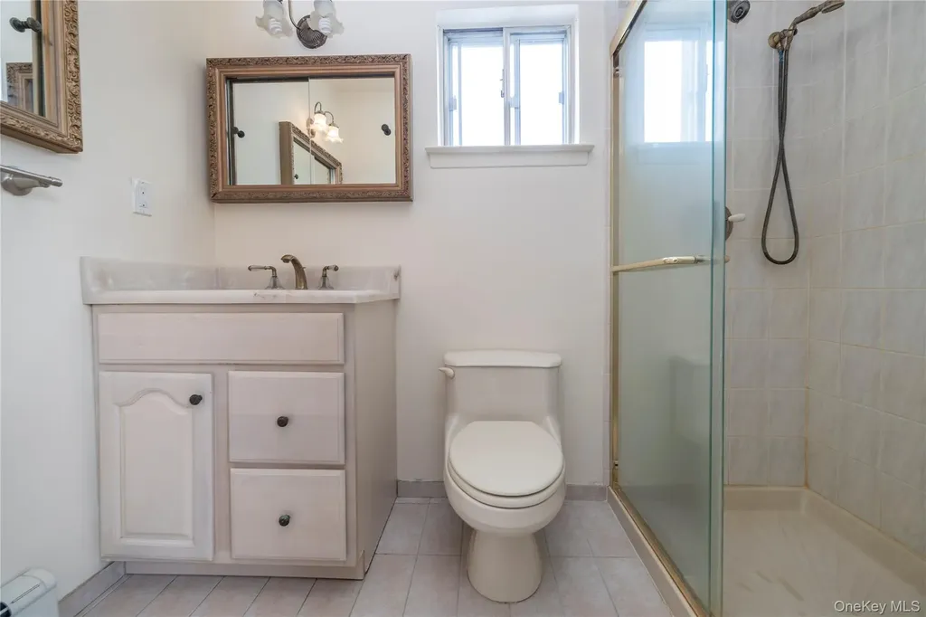 3843 Sally Lane Oceanside NY 11572