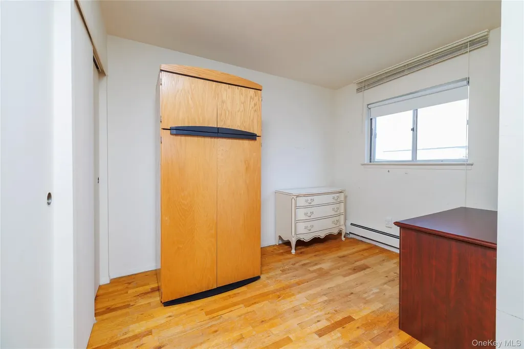 3843 Sally Lane Oceanside NY 11572