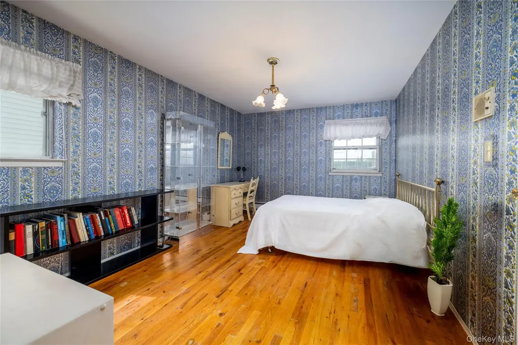 3843 Sally Lane Oceanside NY 11572