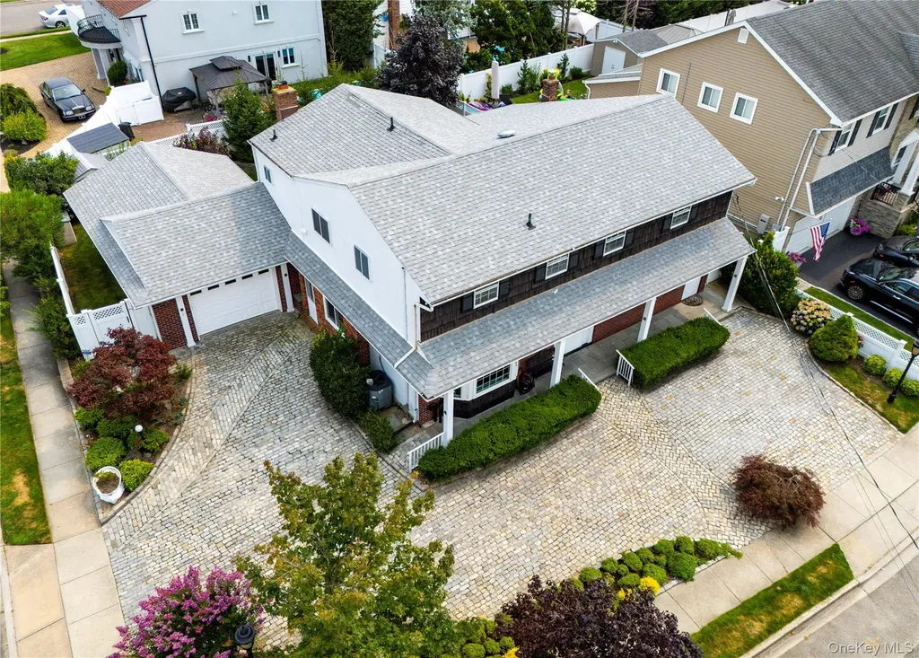 3843 Sally Lane Oceanside NY 11572