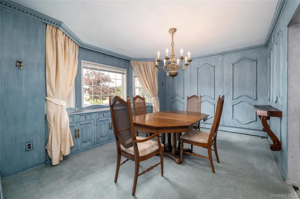 3843 Sally Lane Oceanside NY 11572