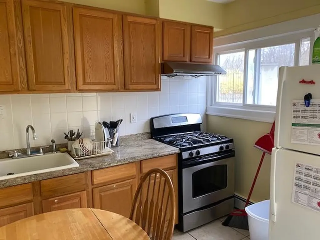 5 Thompson Hay Path Setauket NY 11733