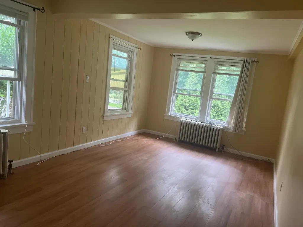 5 Thompson Hay Path Setauket NY 11733