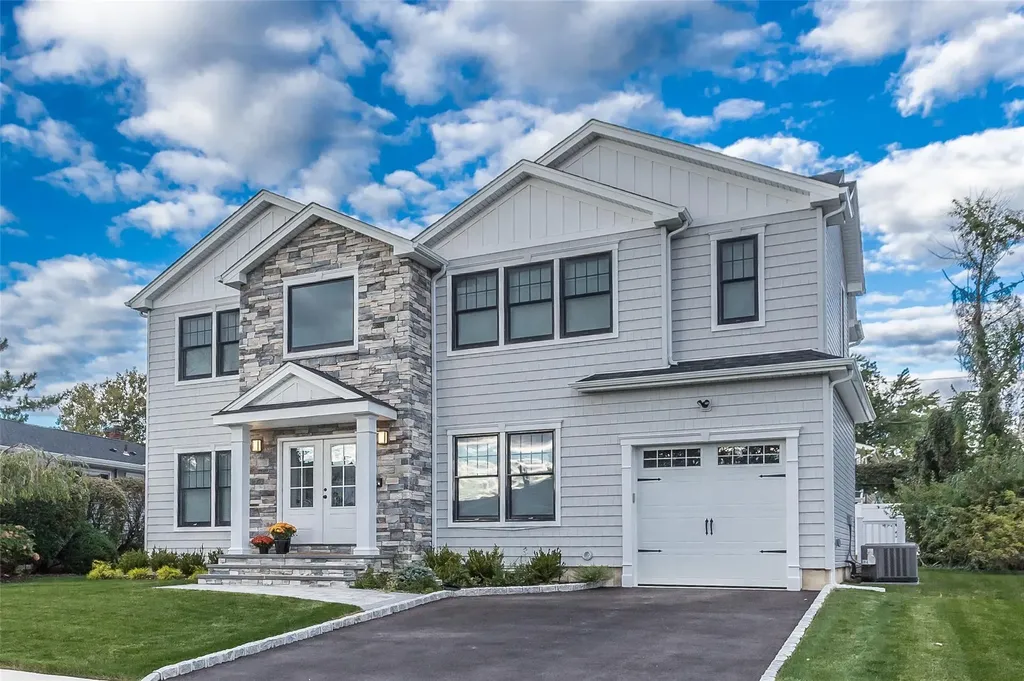23 Belmont Circle Syosset NY 11791