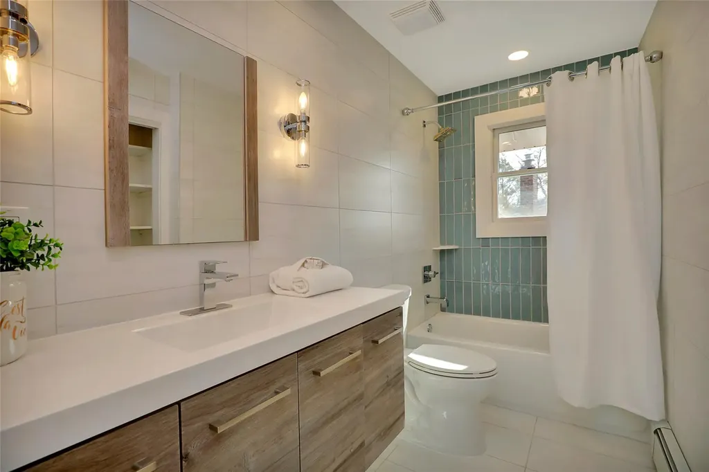 23 Belmont Circle Syosset NY 11791
