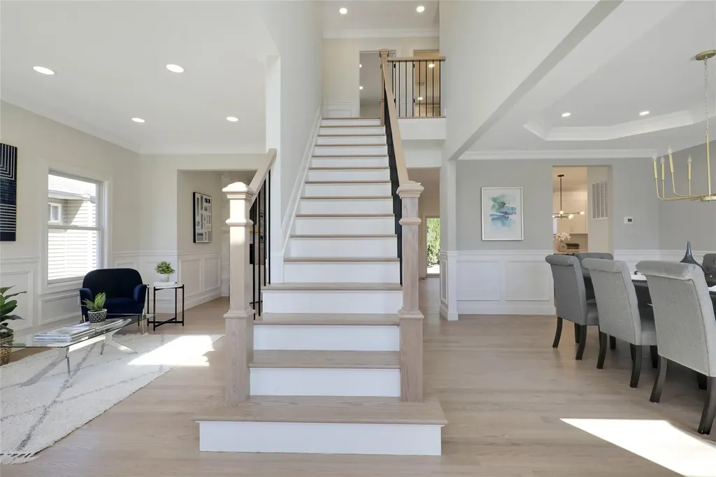 23 Belmont Circle Syosset NY 11791