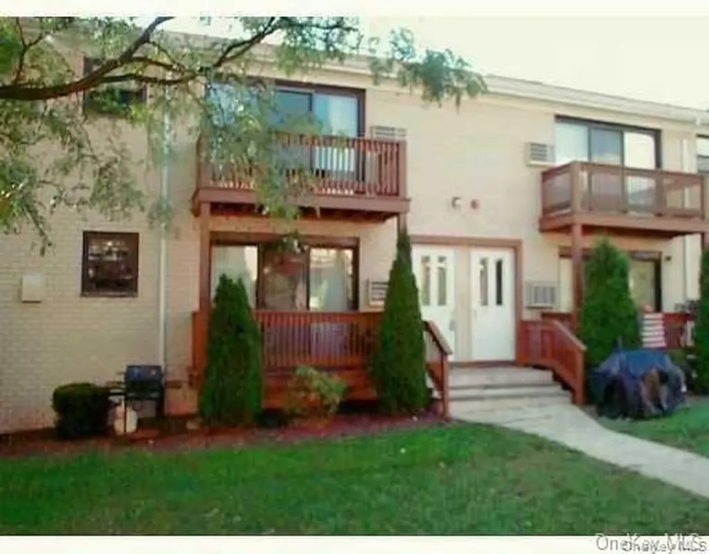 220 Sneden Place Spring Valley NY 10977